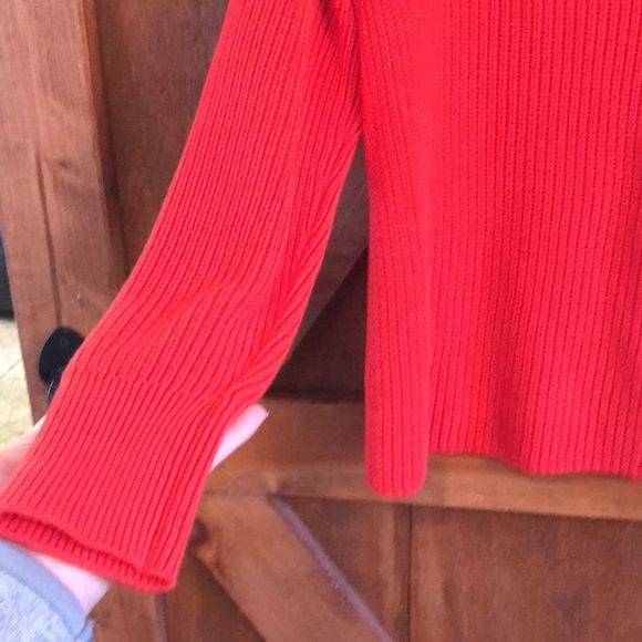 Banana Republic Red Sweater - Picture 2 of 6